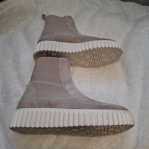 Voile Blanche Women's Tan Ankle Boots Size 38 Eu/ 7.5 Usa.